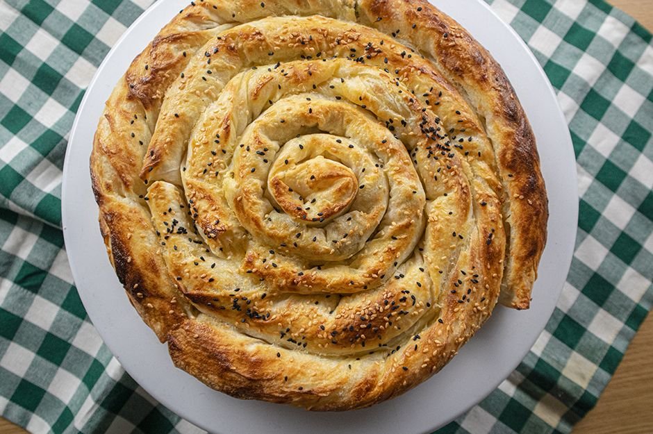 pirasali-borek-yemekcom.jpg